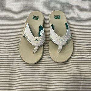 Reef flip flops with Bottle Opener Men's Sz 14 White Green